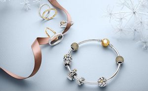 Bijou Pandora : utilisation des charms et des espaceurs